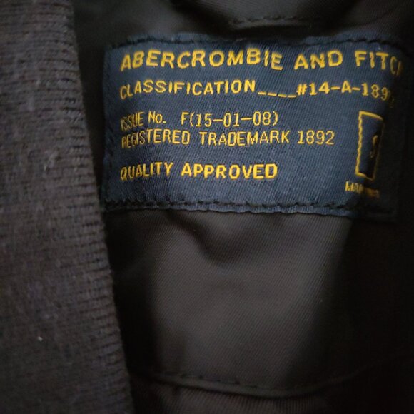 Abercrombie Men's Black Bomber Jacket - Size S - Picture 5 of 6